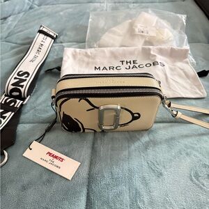 Marc Jacobs Snoopy Crossbody Bag - White and Black